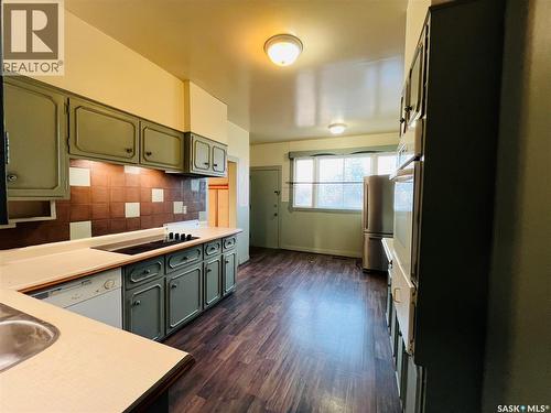 456 3Rd Avenue Ne, Swift Current, SK - Indoor Photo Showing Kitchen