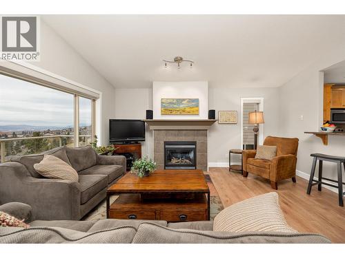 5342 Trickle Creek Drive, Kelowna, BC - Indoor Photo Showing Living Room With Fireplace