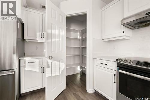 2866 Sunninghill Crescent, Regina, SK - Indoor Photo Showing Kitchen