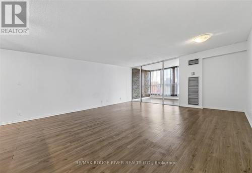 309 - 8 Silver Bell Grove, Toronto, ON - Indoor Photo Showing Other Room