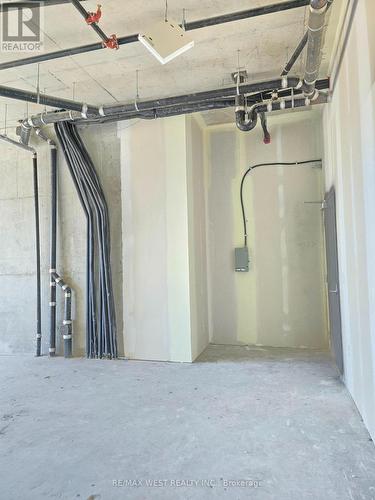 423 - 600 Dixon Road, Toronto, ON 