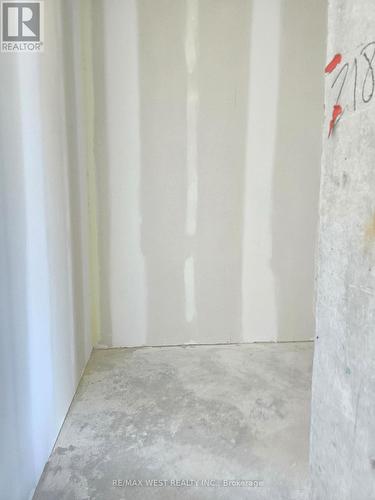 423 - 600 Dixon Road, Toronto, ON 