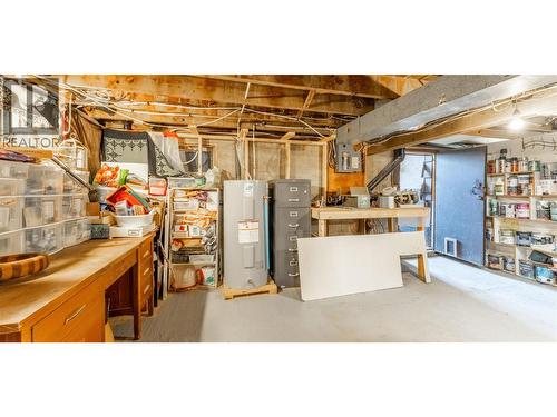 241 21St  S Avenue, Creston, BC - Indoor Photo Showing Basement