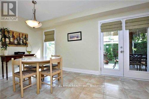 210 Centre Street W, Richmond Hill, ON - Indoor Photo Showing Dining Room