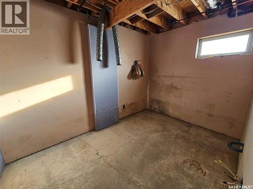 320 9Th Avenue E, Meadow Lake, SK - Indoor Photo Showing Basement