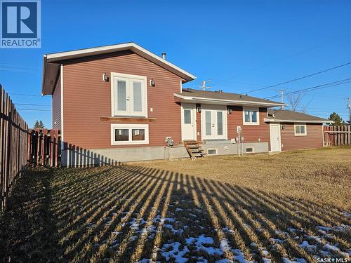 320 9Th Avenue E, Meadow Lake, SK - Outdoor