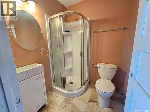 320 9Th Avenue E, Meadow Lake, SK - Indoor Photo Showing Bathroom