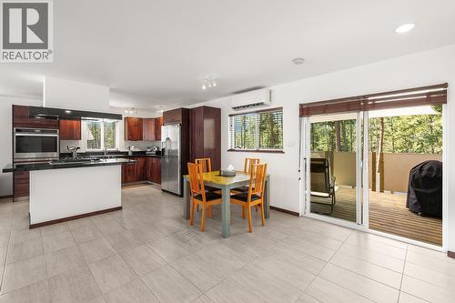 7141 Dunwaters Road, Kelowna, BC - Indoor