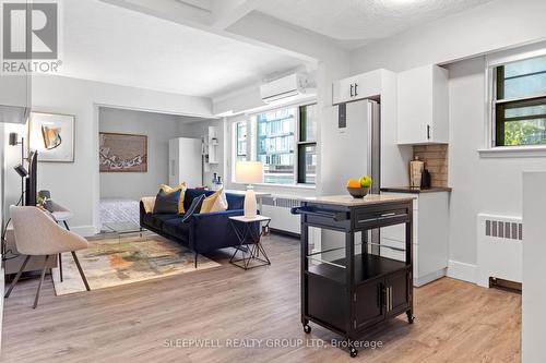 280 Laurier Avenue E, Ottawa, ON - Indoor