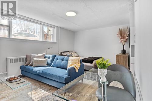 280 Laurier Avenue E, Ottawa, ON - Indoor