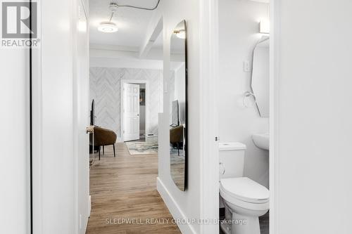 280 Laurier Avenue E, Ottawa, ON - Indoor Photo Showing Bathroom