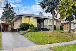 60 DROXFORD AVENUE  Toronto, ON M1R 1K4
