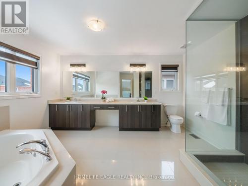 27 Scarlet Way, Bradford West Gwillimbury, ON - Indoor Photo Showing Bathroom