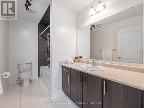 27 Scarlet Way, Bradford West Gwillimbury, ON - Indoor Photo Showing Bathroom