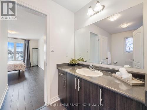 27 Scarlet Way, Bradford West Gwillimbury, ON - Indoor Photo Showing Bathroom