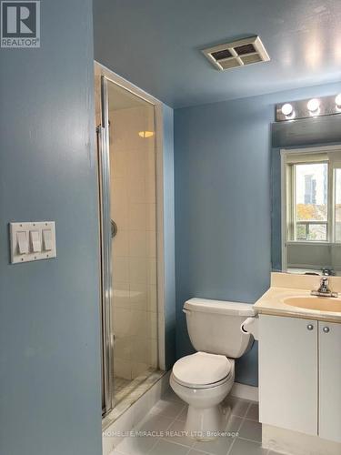 711 - 135 Hillcrest Avenue, Mississauga, ON - Indoor Photo Showing Bathroom