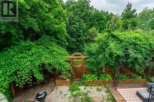 16 Flamingo Drive, Hamilton, ON - Outdoor