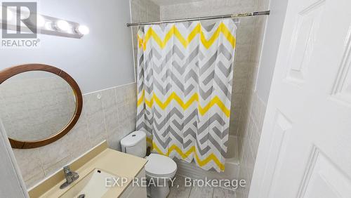 455 Main Street W, Hamilton, ON - Indoor Photo Showing Bathroom