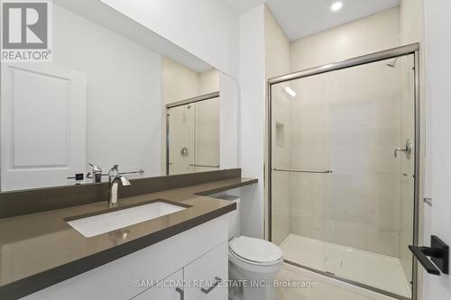 175 Margaret Avenue, Hamilton, ON - Indoor Photo Showing Bathroom