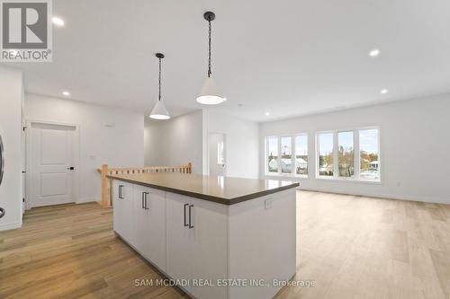 175 Margaret Avenue, Hamilton, ON - Indoor