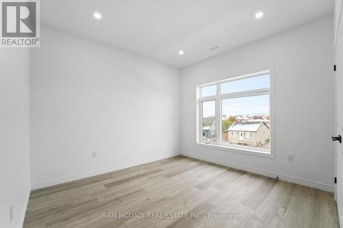 175 Margaret Avenue, Hamilton, ON - Indoor Photo Showing Other Room