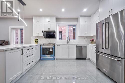 157 Glenholme Avenue, Toronto, ON - Indoor Photo Showing Kitchen With Stainless Steel Kitchen With Upgraded Kitchen