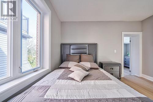 157 Glenholme Avenue, Toronto, ON - Indoor Photo Showing Bedroom
