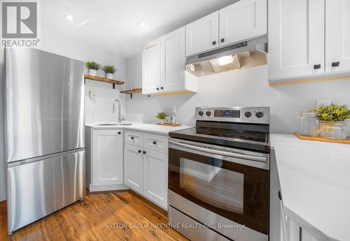 1-Bedroom Apartment - 2035 Craig Road, Innisfil, ON - Indoor Photo Showing Kitchen