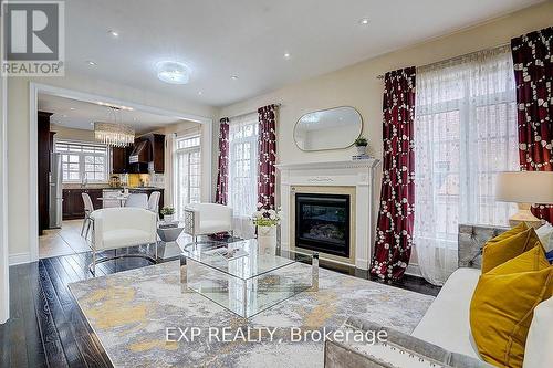 116 Dunlop Street, Richmond Hill, ON - Indoor Photo Showing Living Room With Fireplace