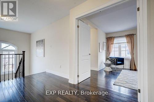 116 Dunlop Street, Richmond Hill, ON - Indoor Photo Showing Other Room