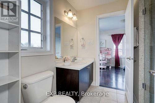 116 Dunlop Street, Richmond Hill, ON - Indoor Photo Showing Bathroom