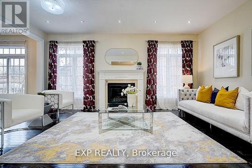 116 Dunlop Street, Richmond Hill, ON - Indoor Photo Showing Living Room With Fireplace