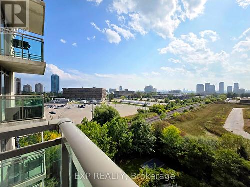 723 - 120 Dallimore Circle, Toronto, ON - Outdoor With Balcony With View