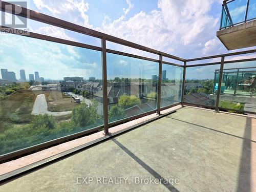 723 - 120 Dallimore Circle, Toronto, ON - Outdoor With Balcony With View