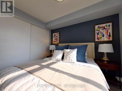 723 - 120 Dallimore Circle, Toronto, ON - Indoor Photo Showing Bedroom
