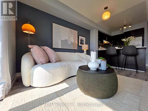 723 - 120 Dallimore Circle, Toronto, ON - Indoor