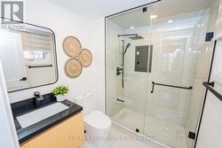 Bedroom 4 Private Ensuite - 