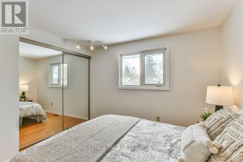 960 Osgoode Drive, London South (South Y), ON - Indoor Photo Showing Bedroom