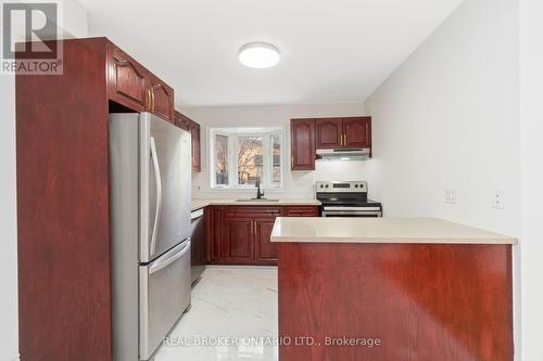 3 A Southpark Drive, Ottawa, ON - Indoor Photo Showing Kitchen
