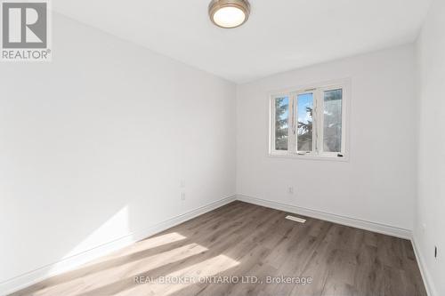 3 A Southpark Drive, Ottawa, ON - Indoor Photo Showing Other Room