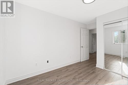 3 A Southpark Drive, Ottawa, ON - Indoor Photo Showing Other Room