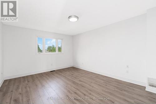 3 A Southpark Drive, Ottawa, ON - Indoor Photo Showing Other Room