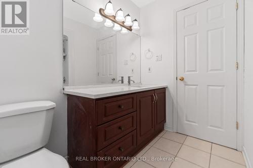 3 A Southpark Drive, Ottawa, ON - Indoor Photo Showing Bathroom