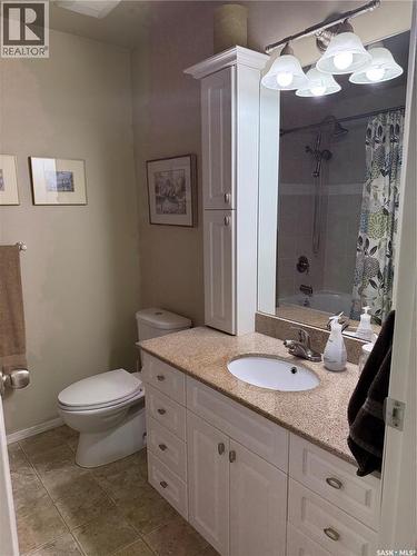 421 Logan Avenue, White Fox, SK - Indoor Photo Showing Bathroom