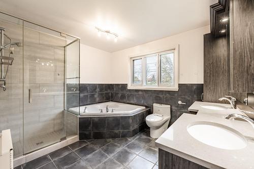 Bathroom - 86 Rue Deslauriers, Beloeil, QC - Indoor Photo Showing Bathroom