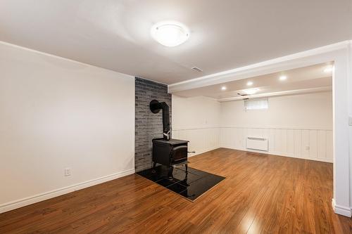 Family room - 86 Rue Deslauriers, Beloeil, QC - Indoor Photo Showing Other Room