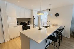 303-868 Boul. de l'Ange-Gardien  L'Assomption, QC J5W 1T5