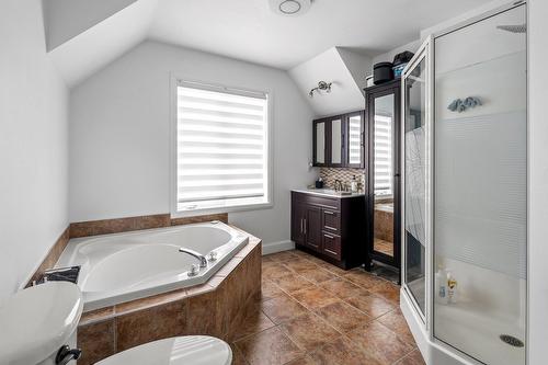 Salle de bains - 141 Rue De Villandry, Vaudreuil-Dorion, QC - Indoor Photo Showing Bathroom