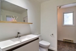 Powder room - 