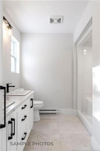 94 Adrienne Crt, Dieppe, NB 